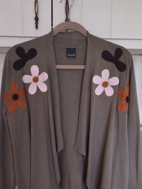 Aaeda Sweaters - Azeda Olive Floral Appliqué Open-Front Cardigan
